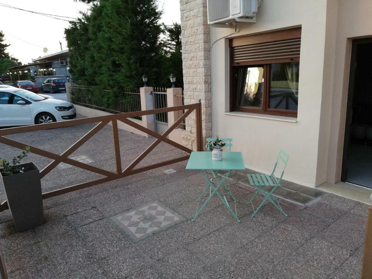 John'S Apartments 尼亚米卡尼奥纳 外观 照片